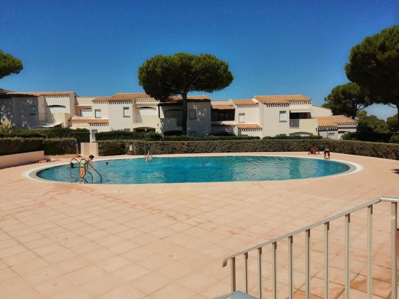 Appartement 4/6 Personnes Plain Pied - 5Min Plage - Piscine En Face Агде Екстериор снимка